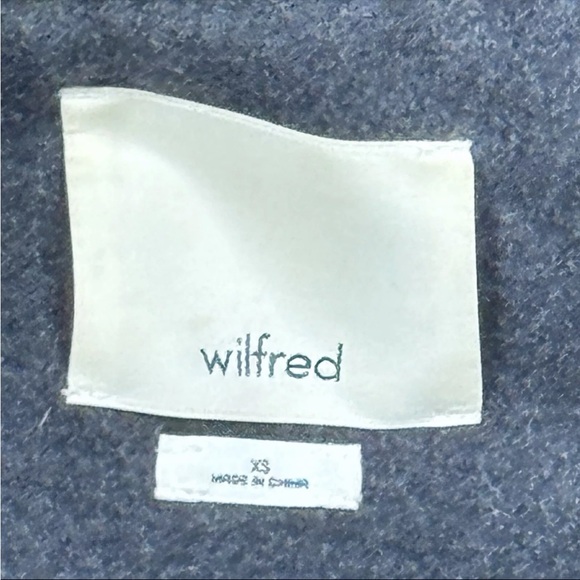 Aritzia coat xs - Picture 4 of 10